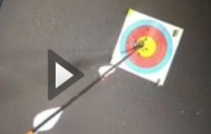 Une flèche dans une flèche