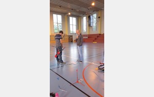 Gaël, on t'a dit qu'on baissait la tête devant le maître !!!