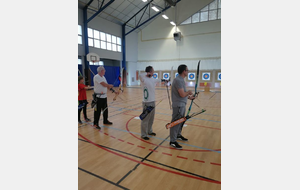 Tu as beau t’appliquer pour faire honneur à ta femme, de toute façon, elle ne te regarde pas 