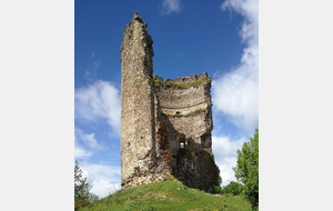 Seul vestige du Château de Maurepas, le donjon