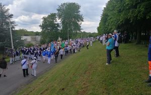 Le serpent multicolore qui ne se mordra pas la queue pendant le parcours