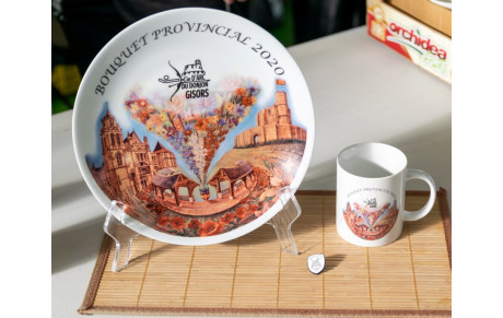 Assiettes, mugs et pin's